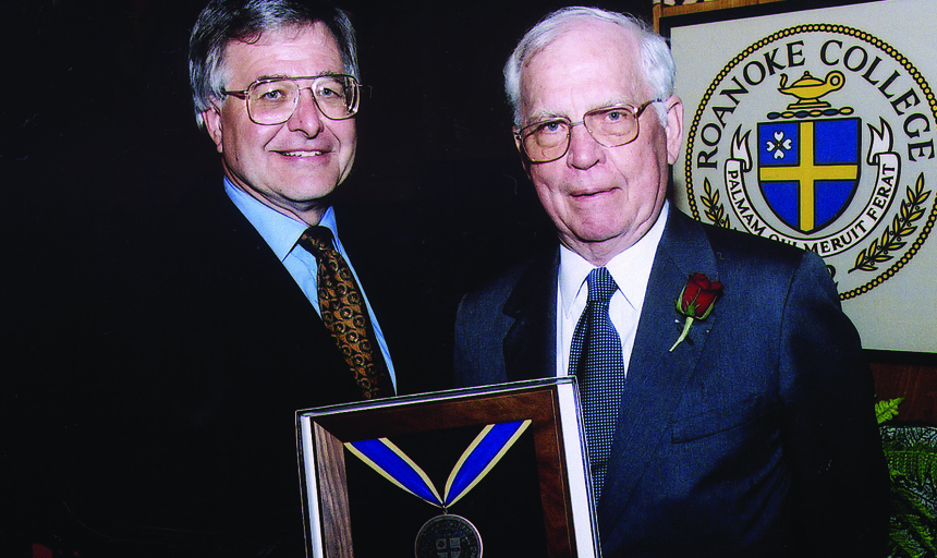 College mourns loss of Vernon Mountcastle '38, father of neuroscience